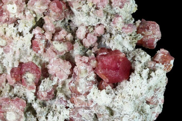 Raspberry Garnets (Rosolite) in Matrix - Mexico #168347